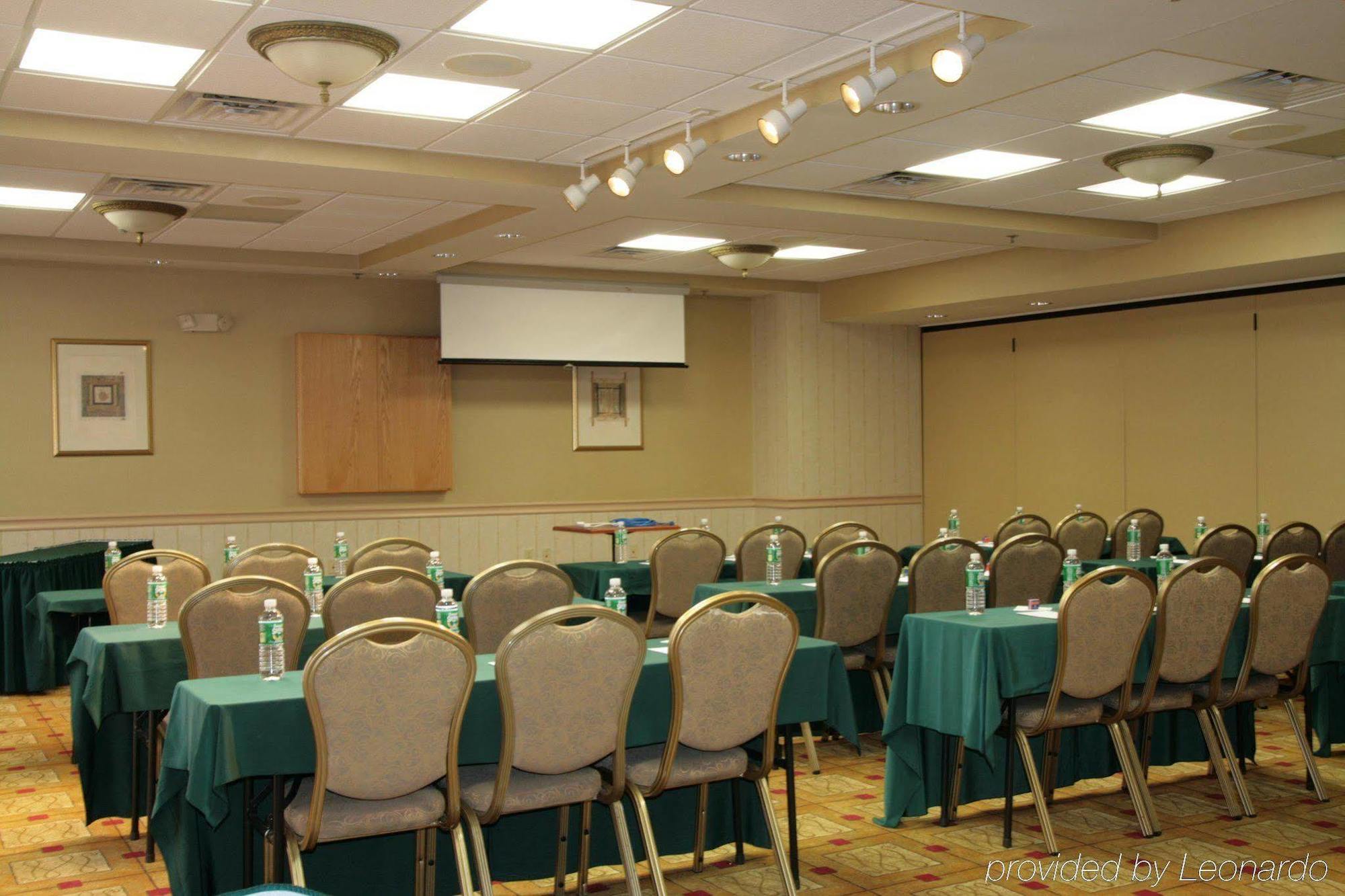Hampton Inn Chicopee - Springfield Exterior foto